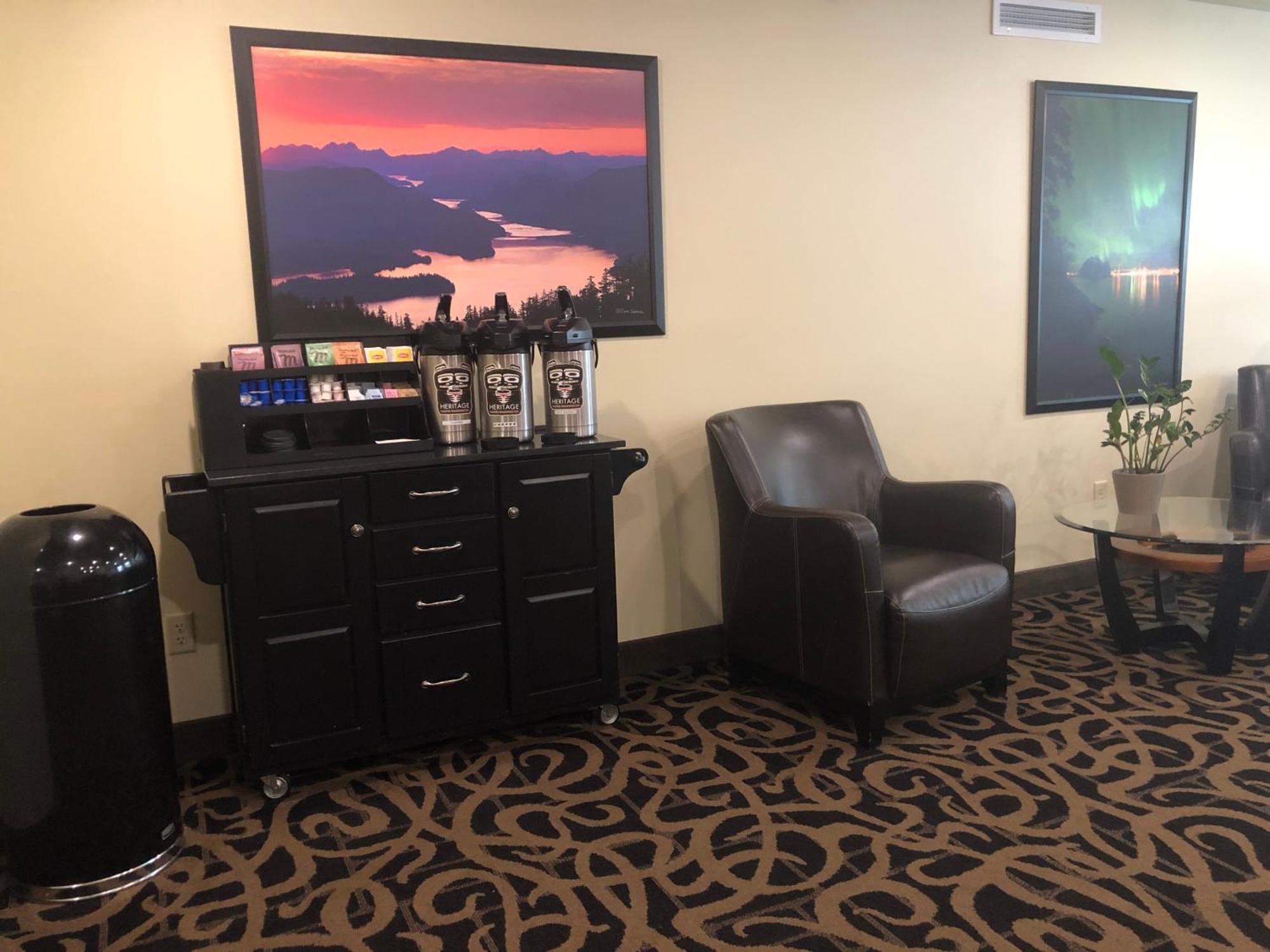 Aspen Suites Hotel Sitka Bagian luar foto