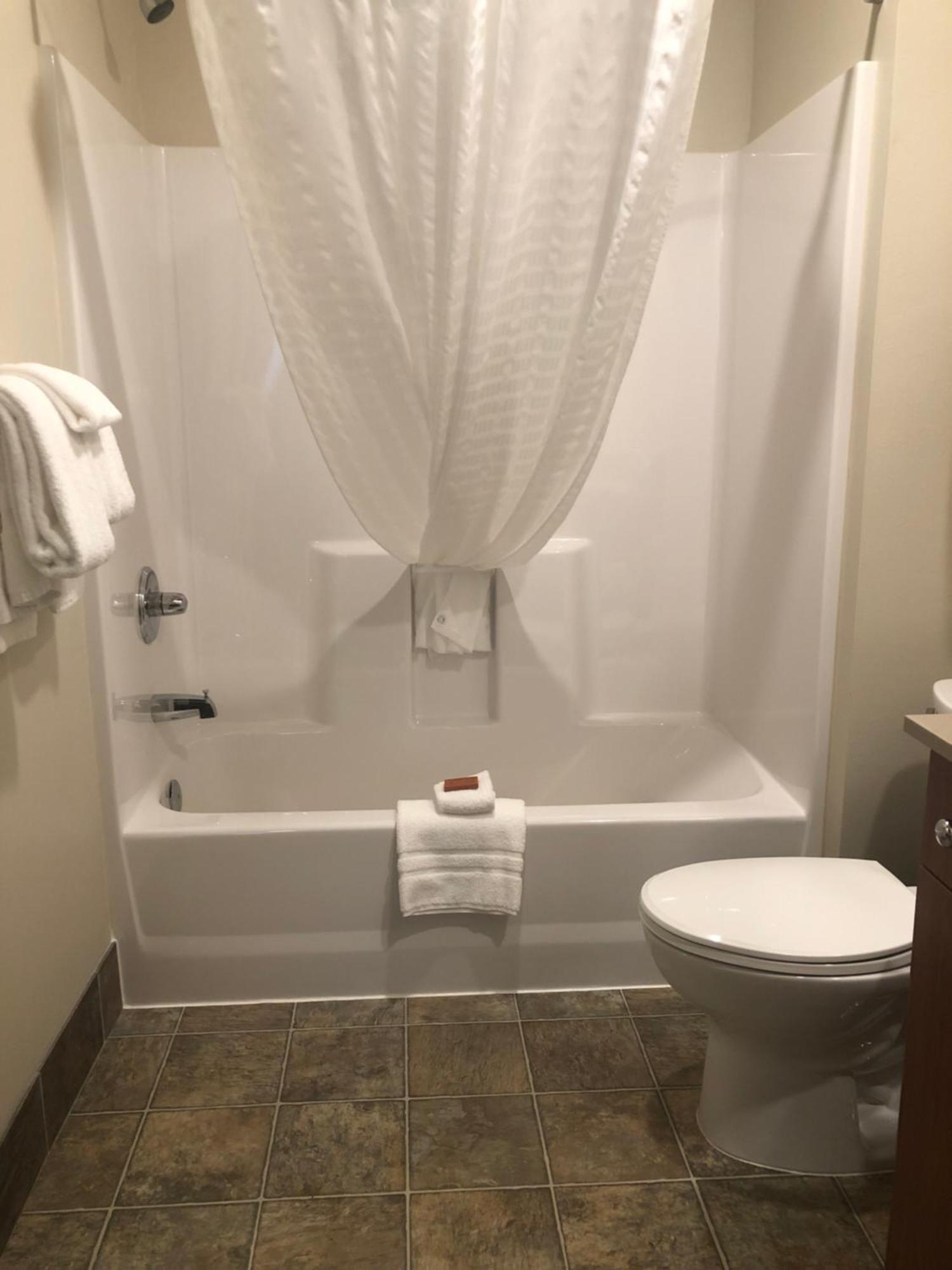 Aspen Suites Hotel Sitka Bagian luar foto