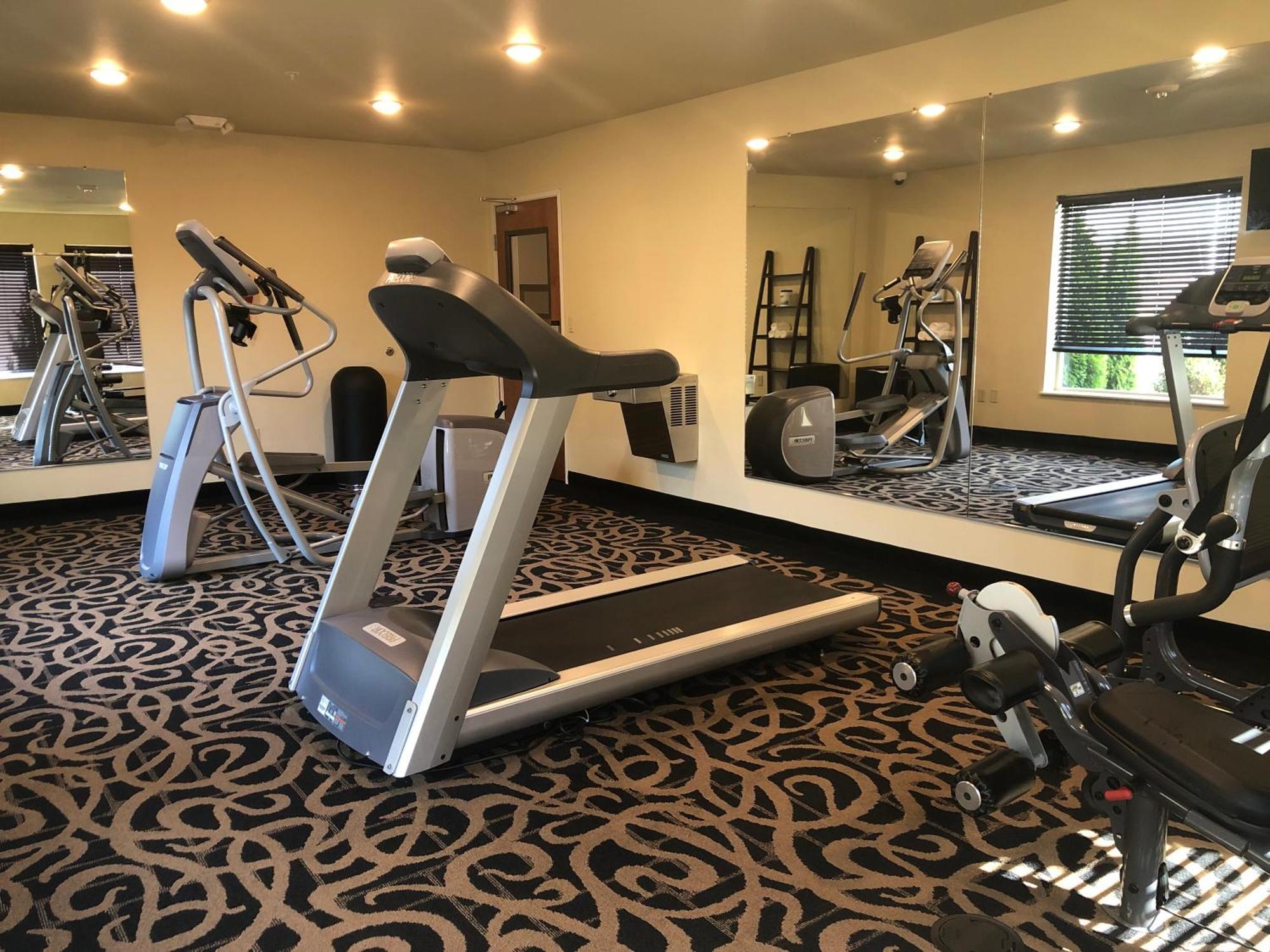 Aspen Suites Hotel Sitka Bagian luar foto